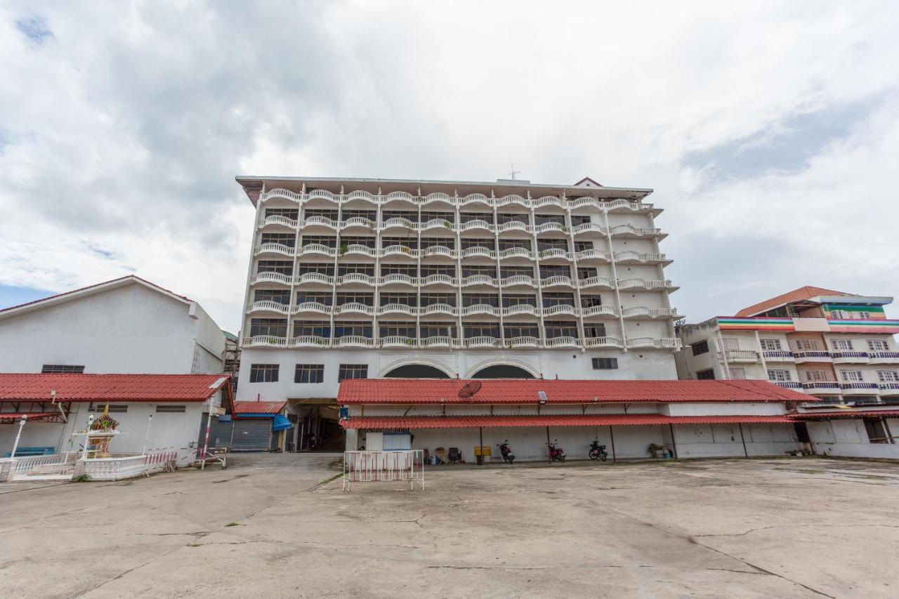 Capital O 1115 Wang Thong Hotel Maesai Mae Sai Dış mekan fotoğraf