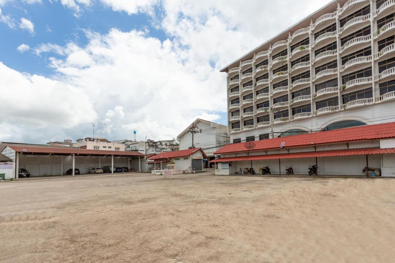 Capital O 1115 Wang Thong Hotel Maesai Mae Sai Dış mekan fotoğraf