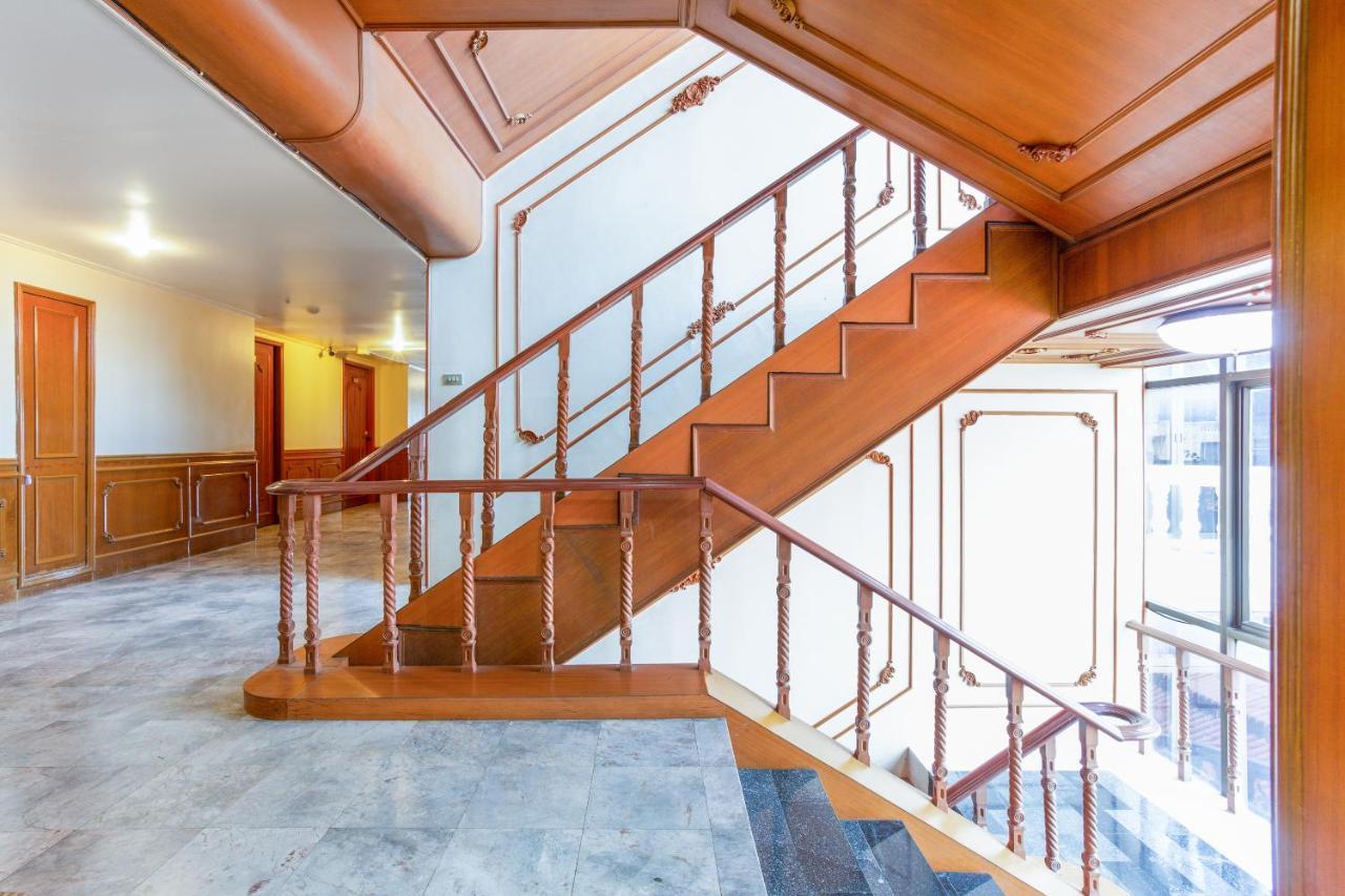 Capital O 1115 Wang Thong Hotel Maesai Mae Sai Dış mekan fotoğraf